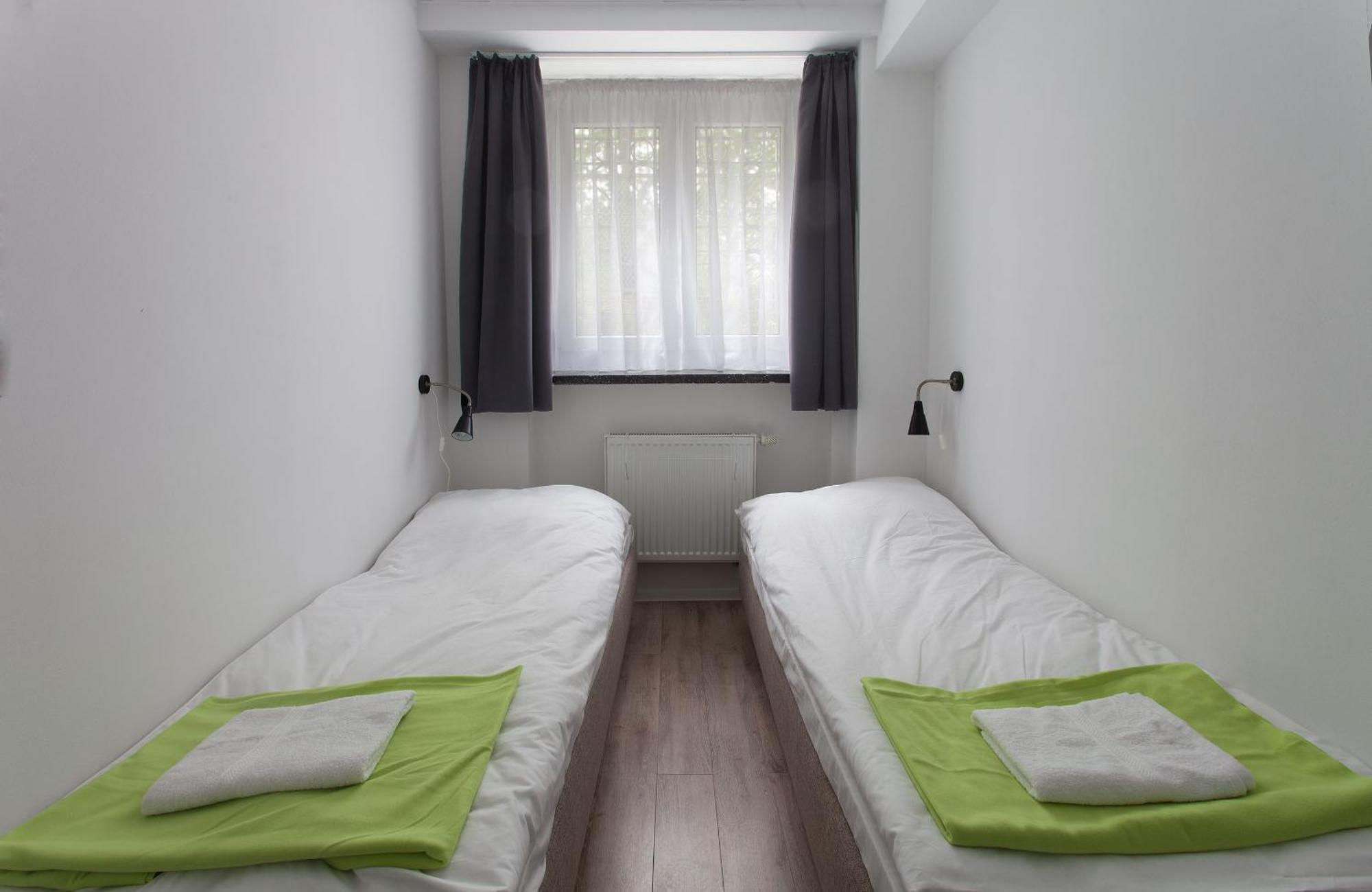 Opera Hostel Познан Екстериор снимка