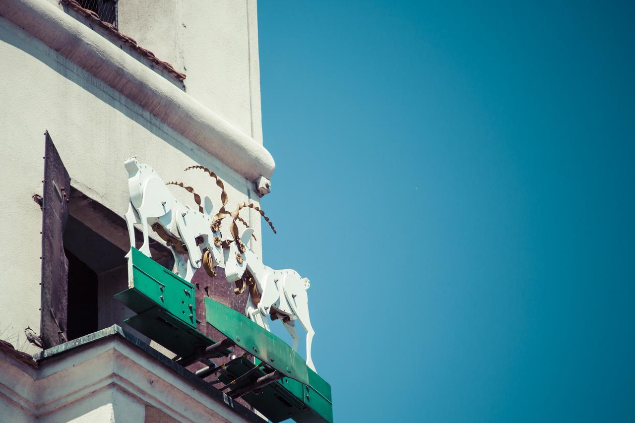 Opera Hostel Познан Екстериор снимка